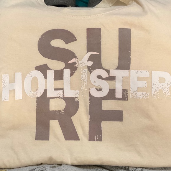 New Women’s XS Hollister Company T-Shirt - Picture 4 of 4
